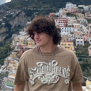 Meet your Posher, Johnny